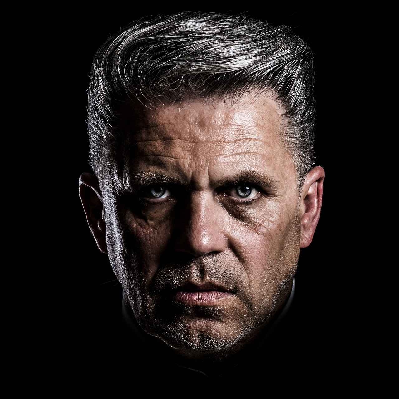 Strategies to Maintain Control Over Influencer Relationships