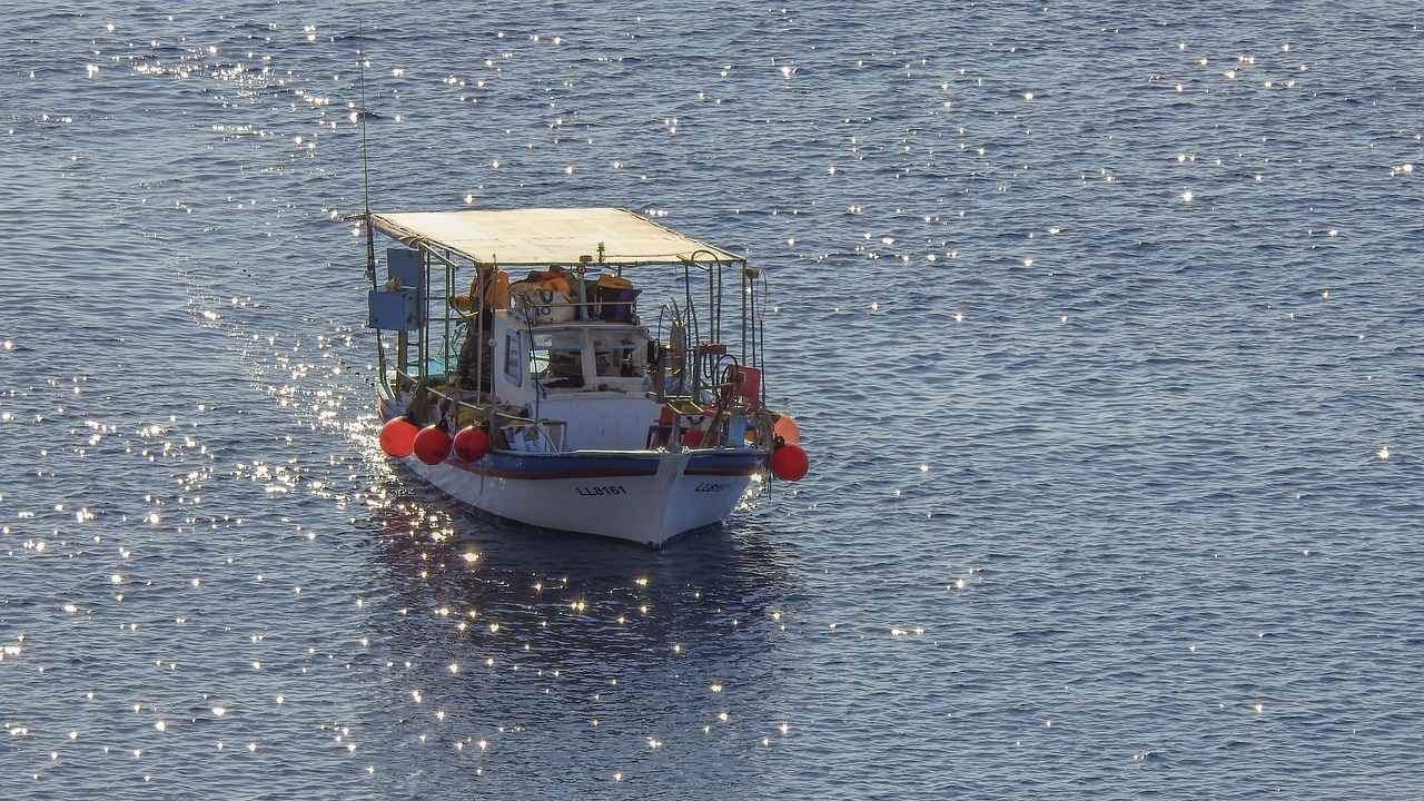 What Factors Influence the Duration of a Circumnavigation?