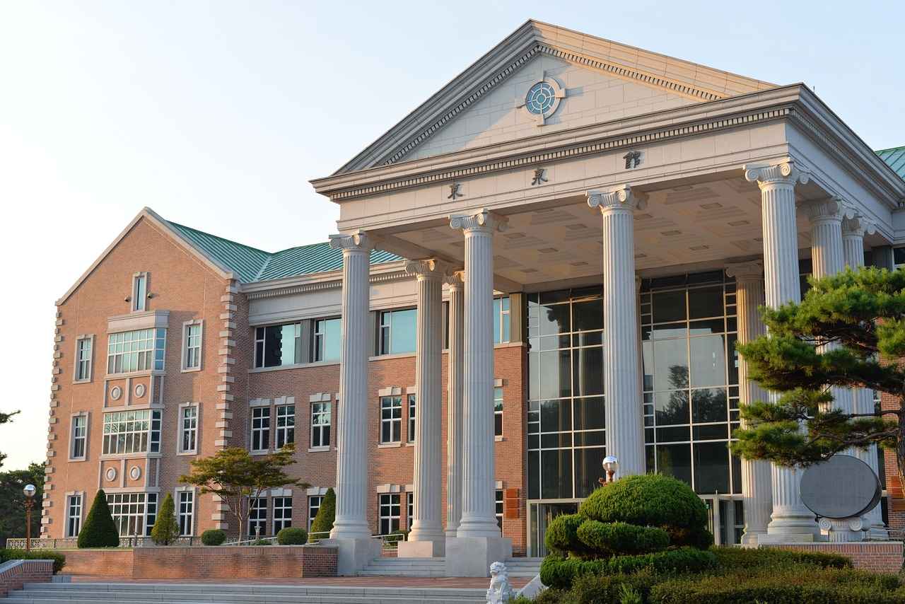 How Many Credits to Graduate High School in MN? A Guide to Graduation Requirements How Many Credits to Graduate High School in MN? A Guide to Graduation Requirements