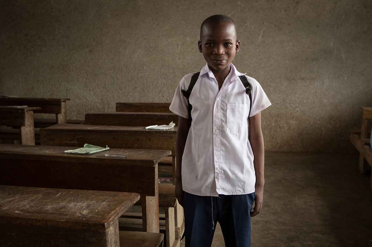 How Can Students Earn Credits Outside Traditional Classes?