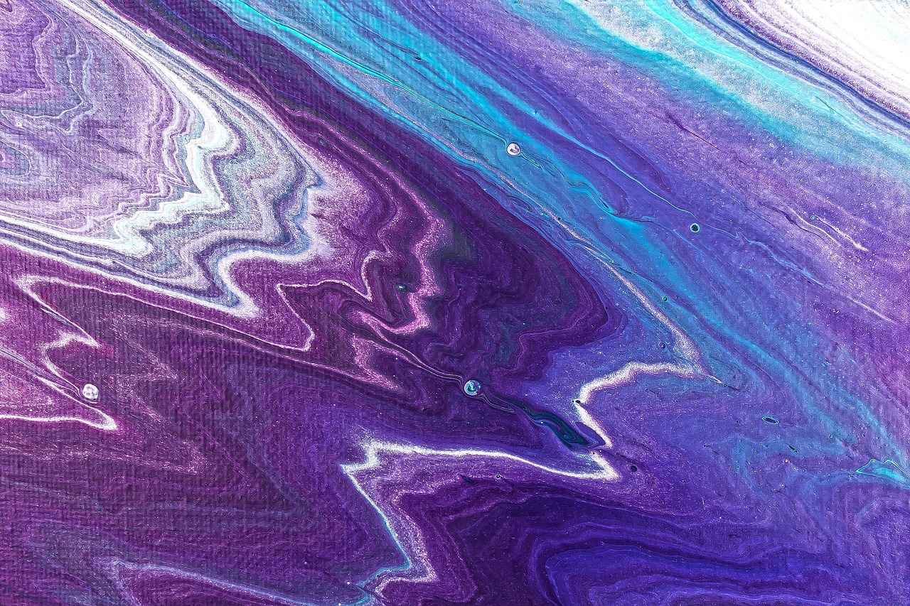 What are the Best Cleaning Products for Acrylic?