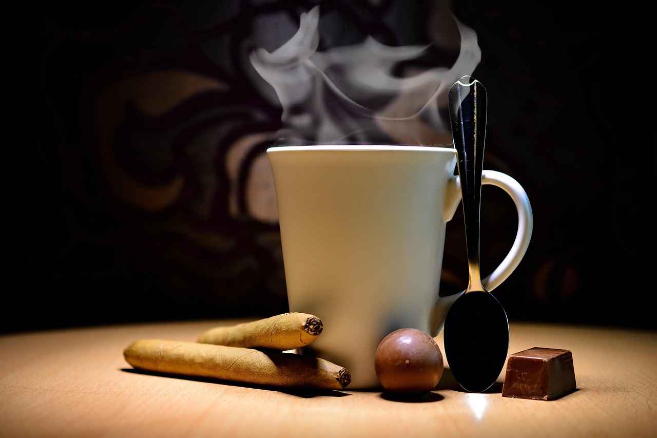 What Causes the Lingering Cigar Taste?