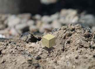 How to Make Some Blocks Unbreakable in Minehut: A Simple Guide How to Make Some Blocks Unbreakable in Minehut: A Simple Guide