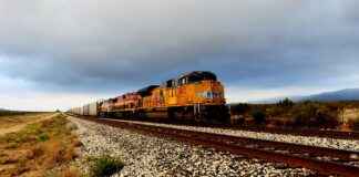 How to Manage Shipping on Marketplaces: Tips for Efficient Operations How to Manage Shipping on Marketplaces: Tips for Efficient Operations