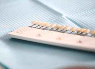 How to Remove Brown Stains from Teeth Naturally: Effective Remedies How to Remove Brown Stains from Teeth Naturally: Effective Remedies