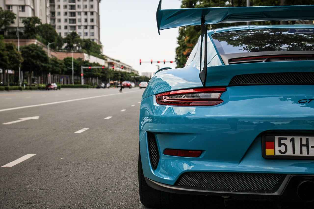 What Causes Cigarette Smoke Smell in Cars?