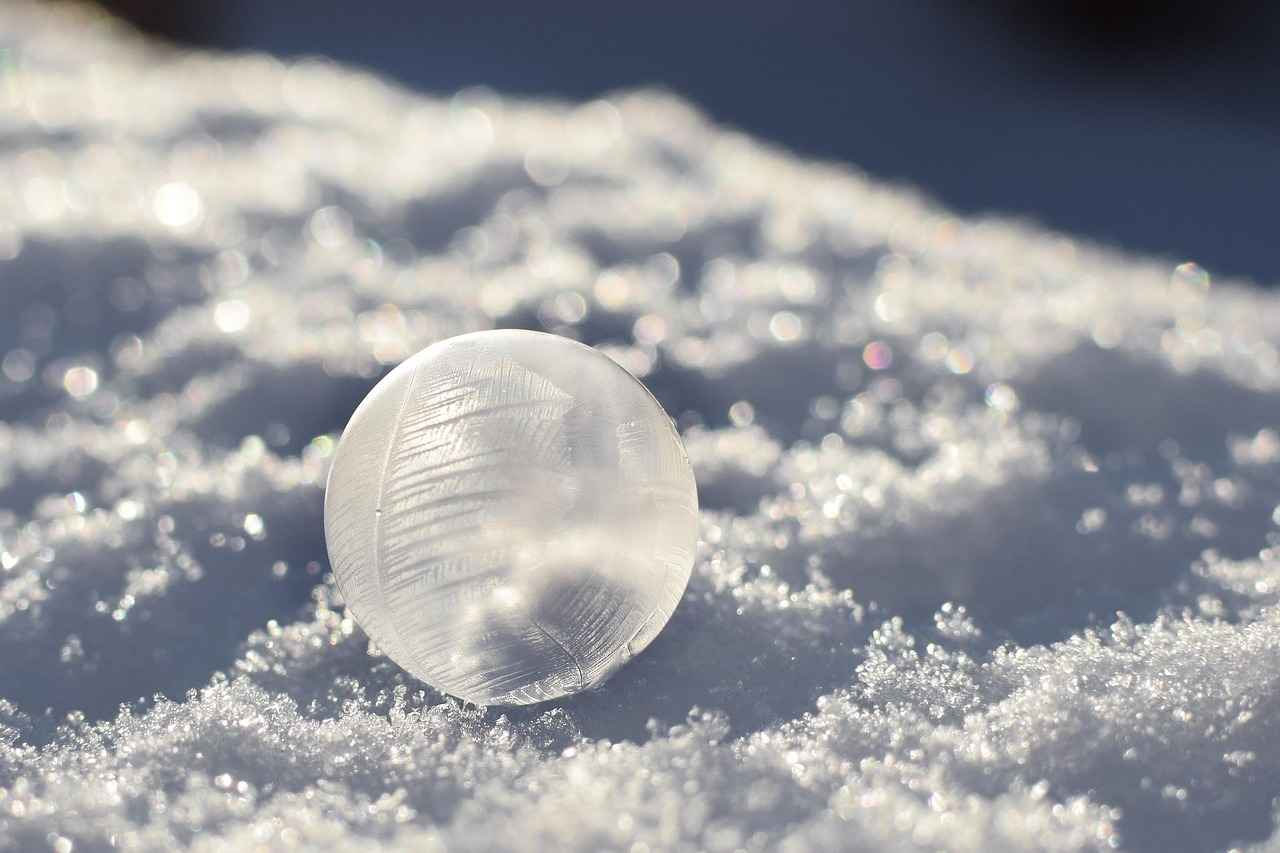 How to Smoke Bubble Hash: Tips for a Smooth Experience 4 Preparation Techniques for Smoking Bubble Hash