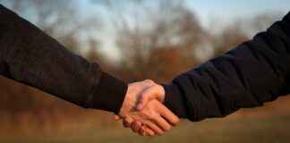 How to Tell if a Contact Lens Is Still in Your Eye: Quick Tips How to Tell if a Contact Lens Is Still in Your Eye: Quick Tips