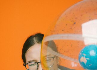 How To Become A Travel Agent: Ultimate Guide To Launch Your Career