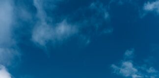 How Much Does It Cost To Climb Mount Everest? Unveiling Truths