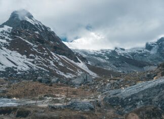 How Much Does It Cost To Climb Mount Everest? Discover Now!