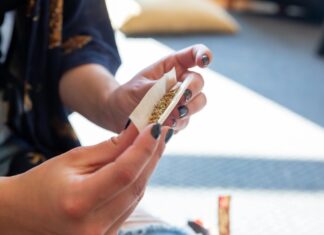 How To Roll A Joint Like A Pro: Expert Tips You Need to Know